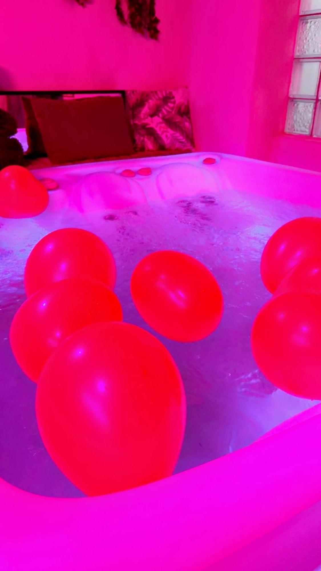 13 Nuances De Grey Jacuzzi Vila Marselha Exterior foto